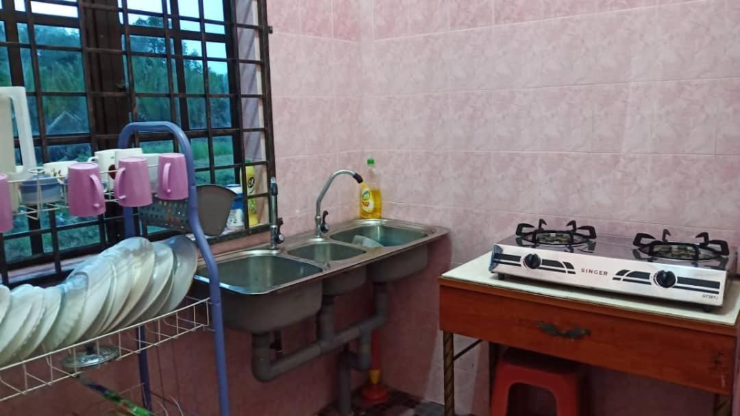 Homestay Zahra Sri Bayu Cherang Ruku Exterior photo
